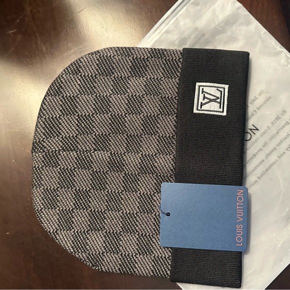 Louis Vuitton Black and Gray Men's Beanie - Picture 1 of 4